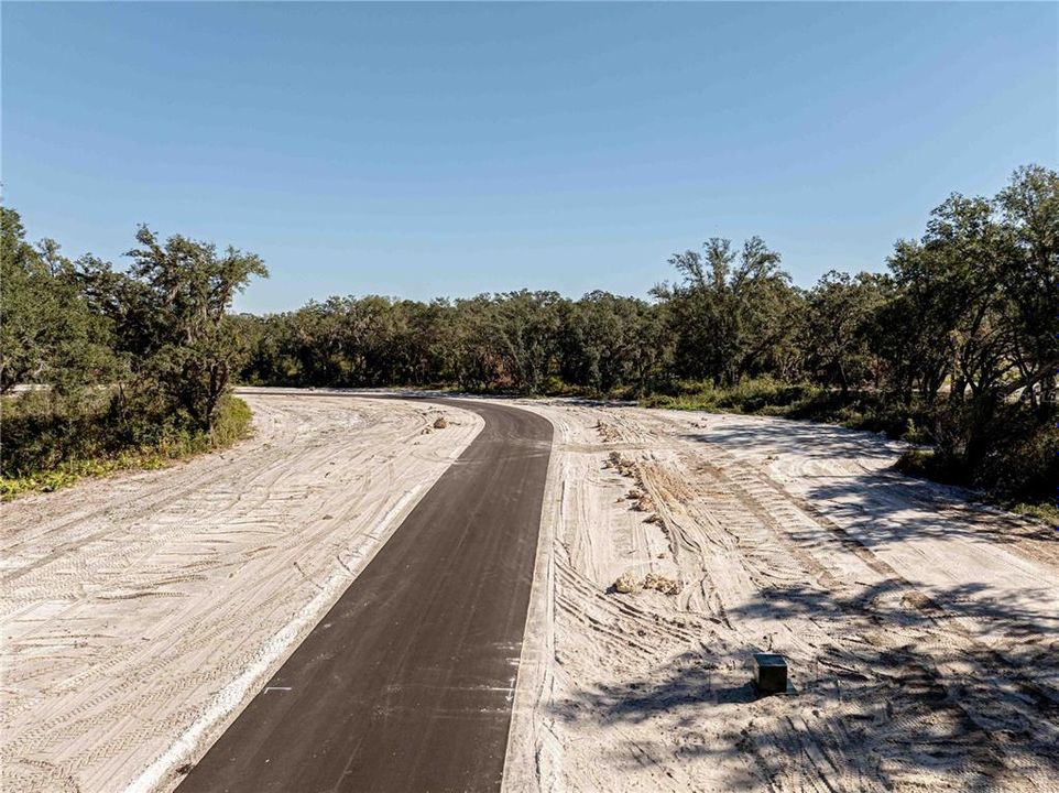 待售: $237,100 (5.60 acres)