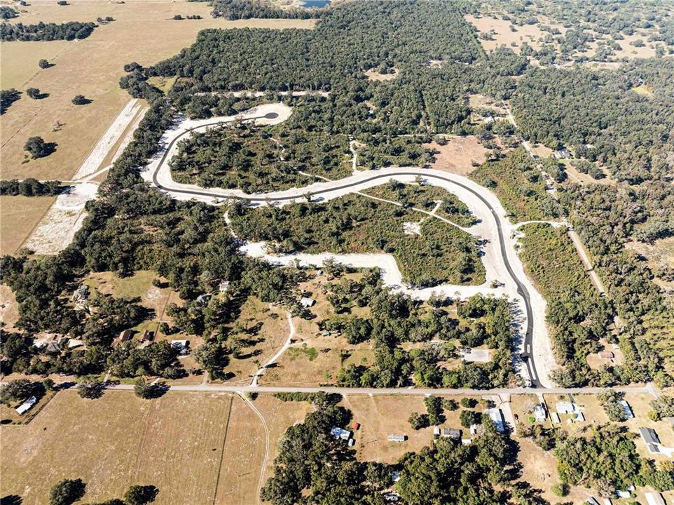 待售: $237,100 (5.60 acres)