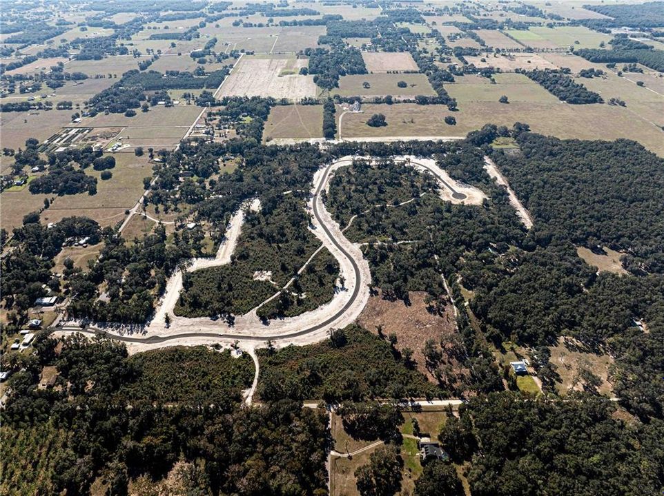 待售: $237,100 (5.60 acres)