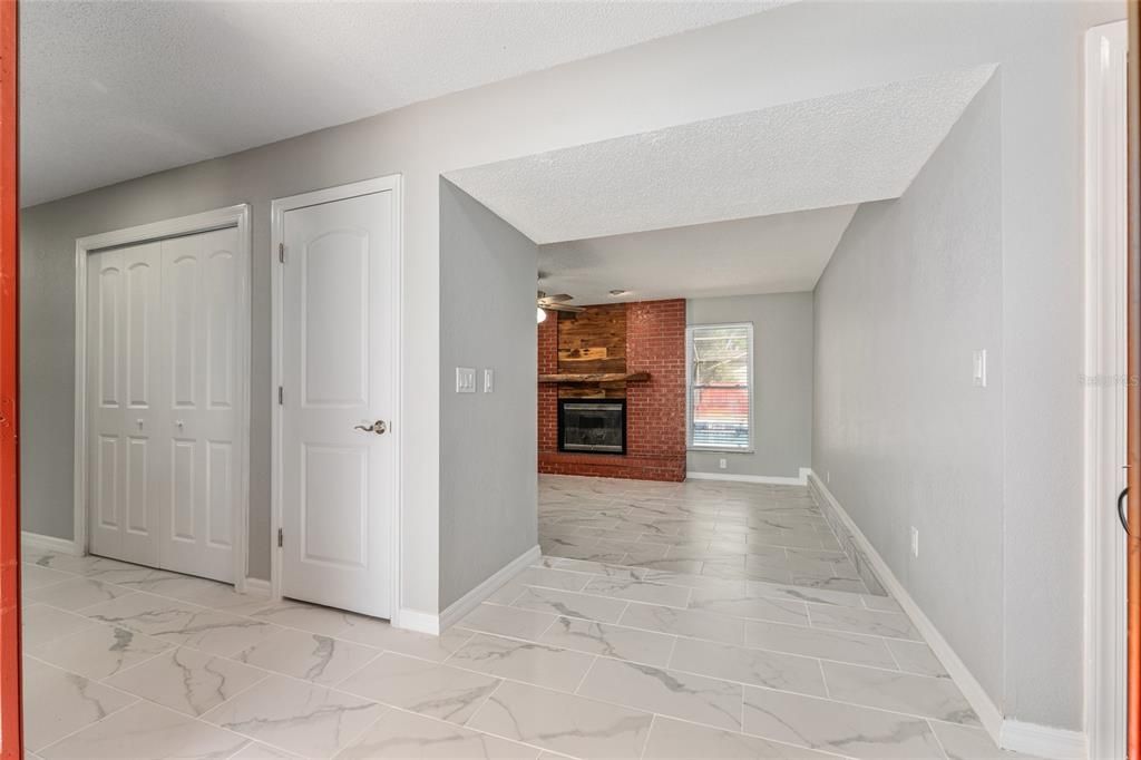 На продажу: $389,000 (3 спален, 2 ванн, 2240 Квадратных фут)