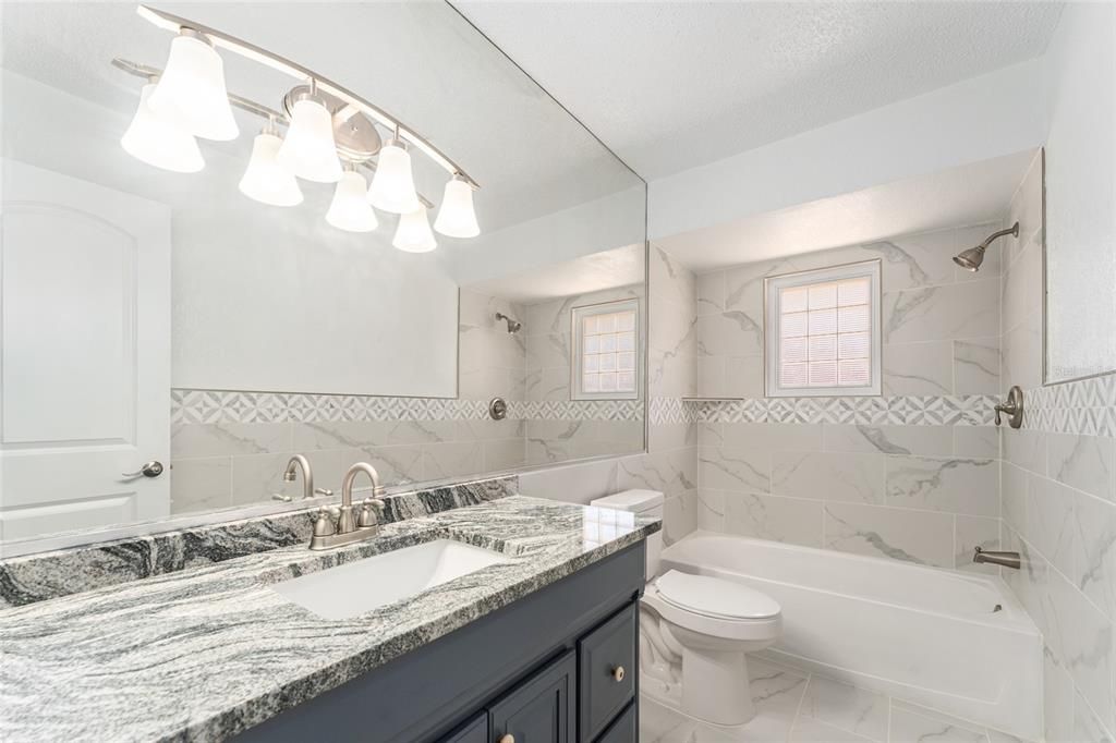 На продажу: $389,000 (3 спален, 2 ванн, 2240 Квадратных фут)