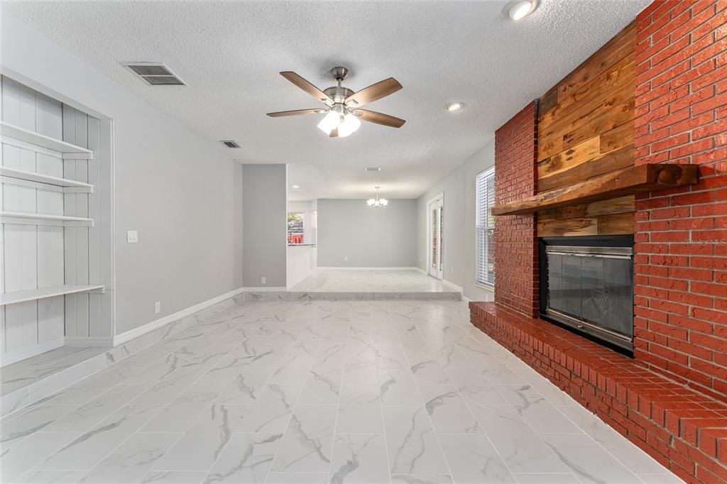 На продажу: $389,000 (3 спален, 2 ванн, 2240 Квадратных фут)