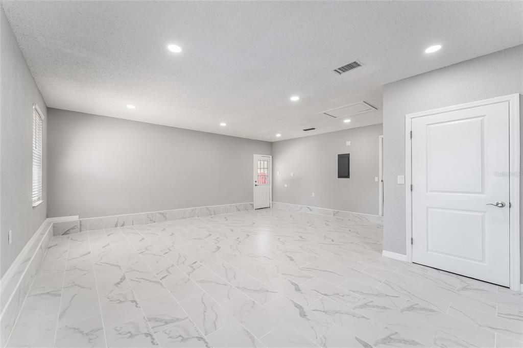 На продажу: $389,000 (3 спален, 2 ванн, 2240 Квадратных фут)