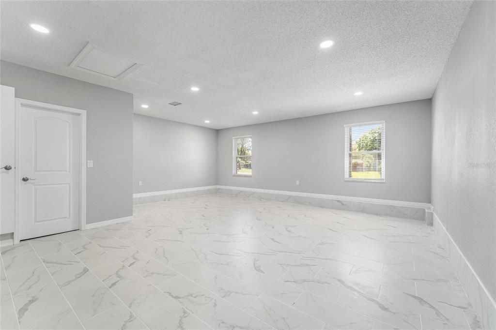 На продажу: $389,000 (3 спален, 2 ванн, 2240 Квадратных фут)