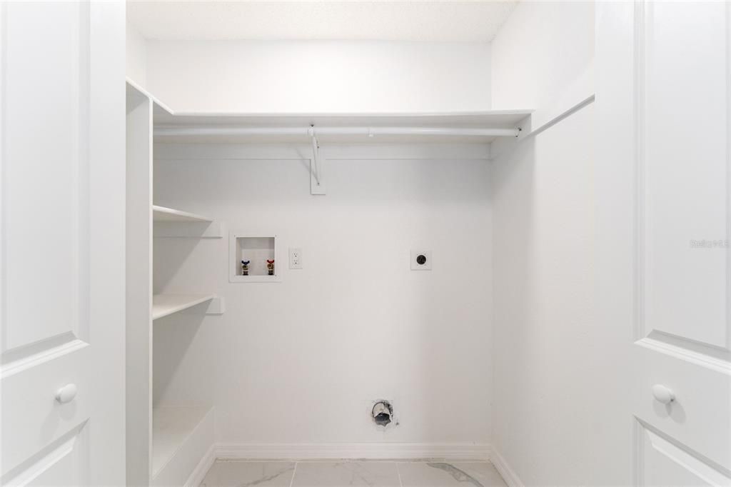 На продажу: $389,000 (3 спален, 2 ванн, 2240 Квадратных фут)