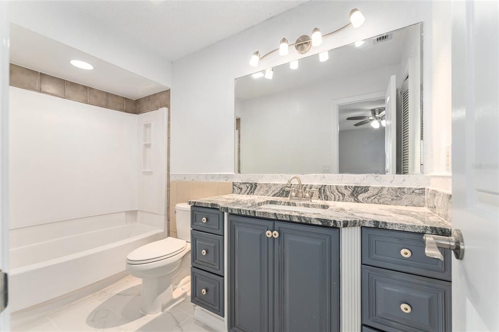 На продажу: $389,000 (3 спален, 2 ванн, 2240 Квадратных фут)