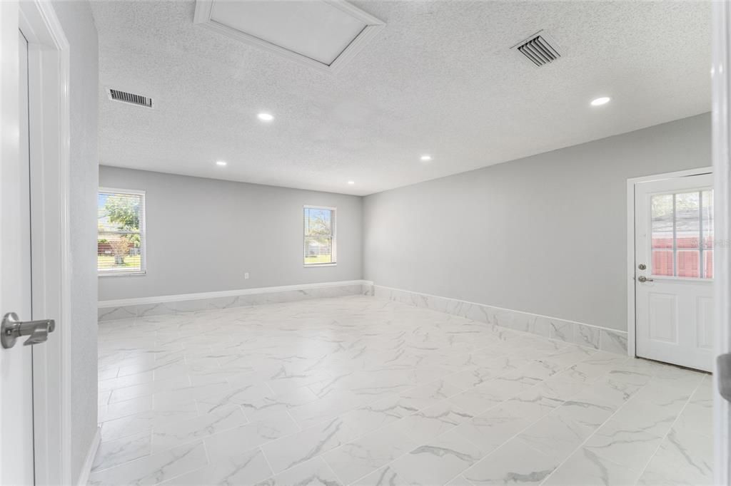 На продажу: $389,000 (3 спален, 2 ванн, 2240 Квадратных фут)