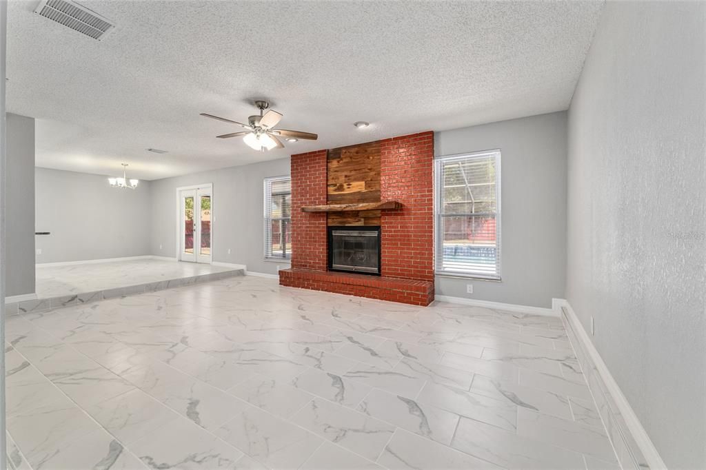 На продажу: $389,000 (3 спален, 2 ванн, 2240 Квадратных фут)