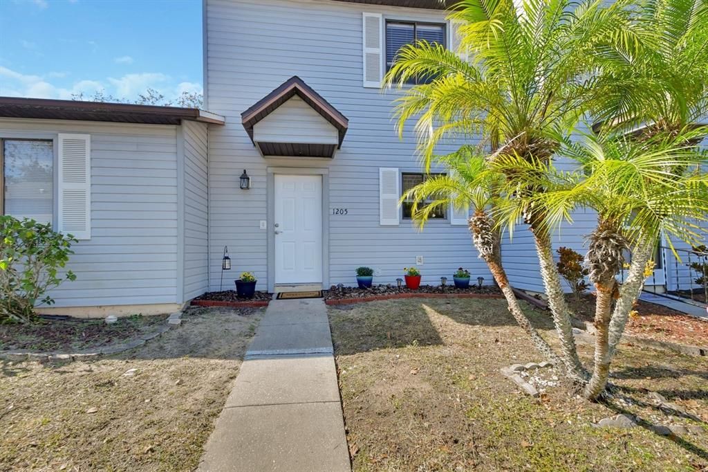 Recientemente alquilado: $1,600 (2 camas, 2 baños, 1152 Pies cuadrados)