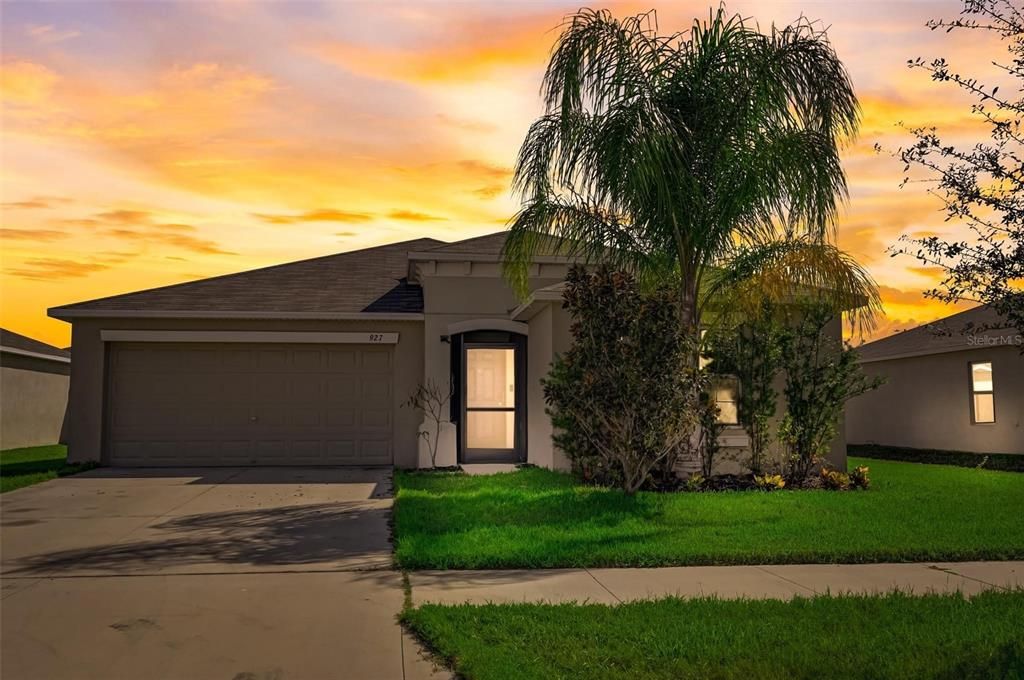 Recientemente alquilado: $2,150 (4 camas, 2 baños, 1935 Pies cuadrados)