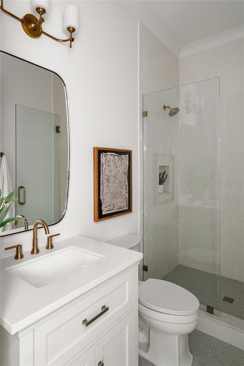 Activo con contrato: $2,349,000 (5 camas, 5 baños, 3780 Pies cuadrados)