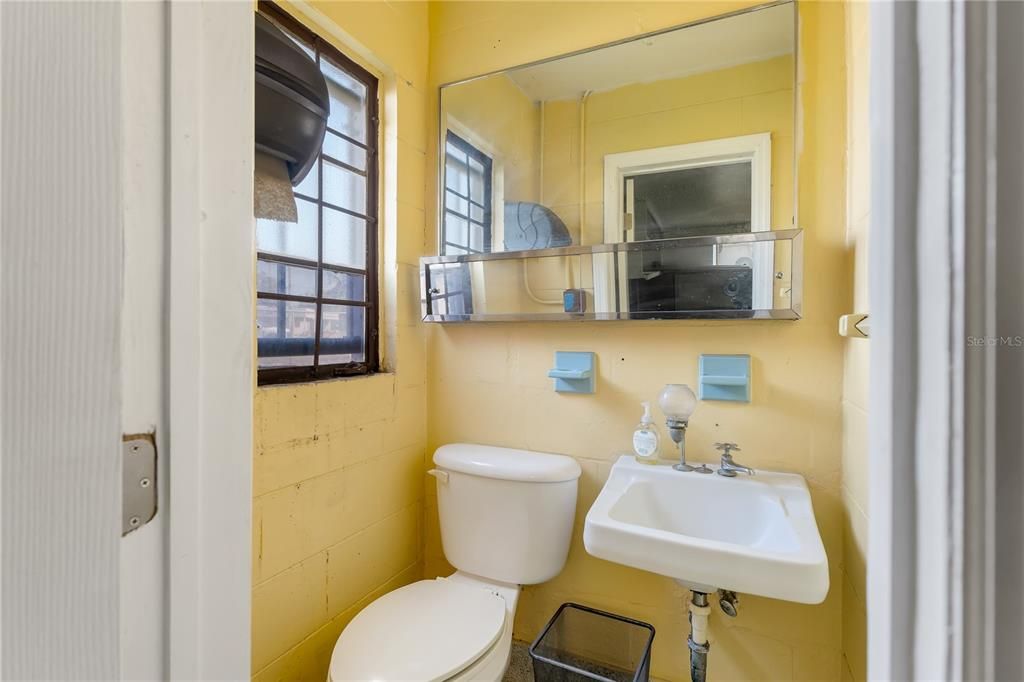 En Venta: $1,300,000 (0 camas, 0 baños, 4608 Pies cuadrados)