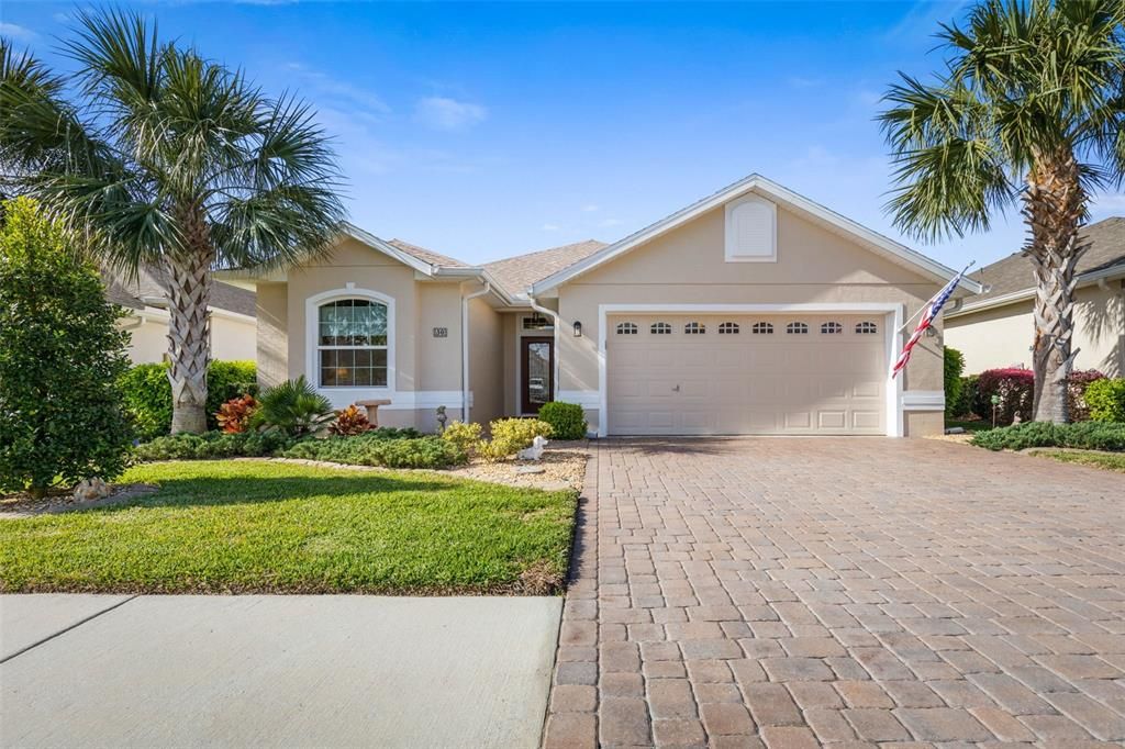 Recently Sold: $369,900 (2 beds, 2 baths, 1636 Square Feet)