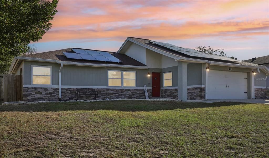 最近售出: $285,000 (3 贝兹, 2 浴室, 1204 平方英尺)