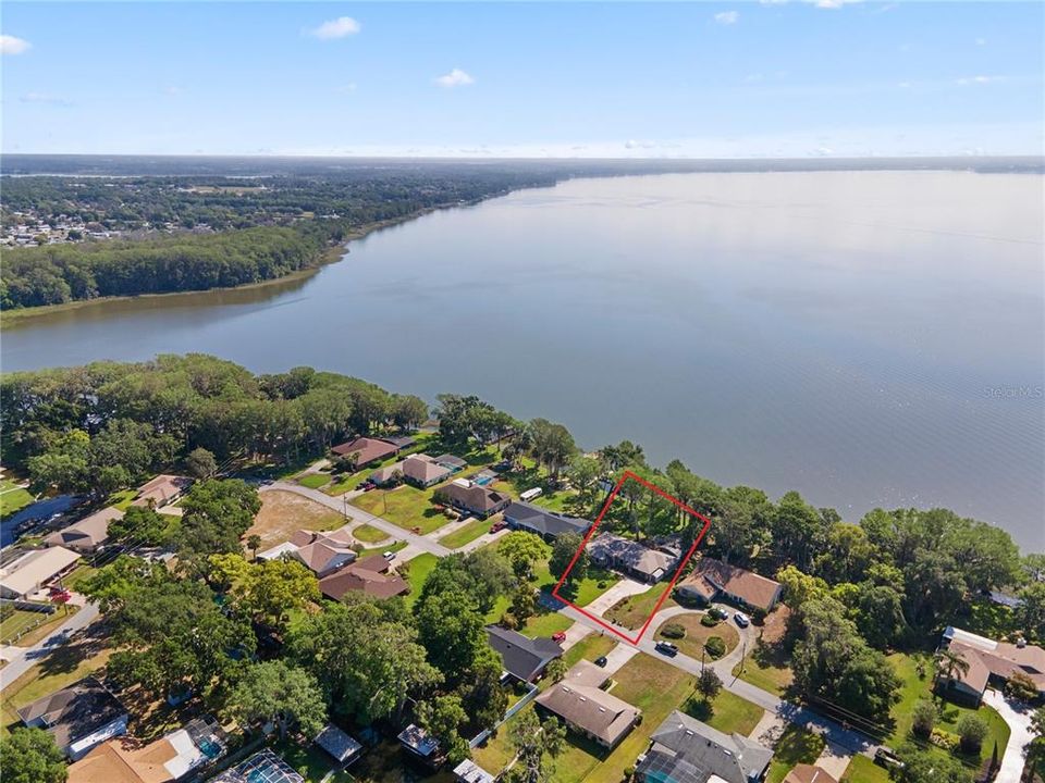 待售: $749,999 (3 贝兹, 2 浴室, 2232 平方英尺)