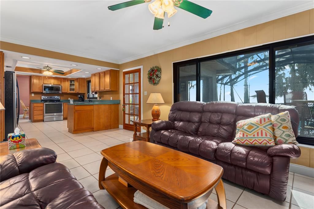 待售: $749,999 (3 贝兹, 2 浴室, 2232 平方英尺)