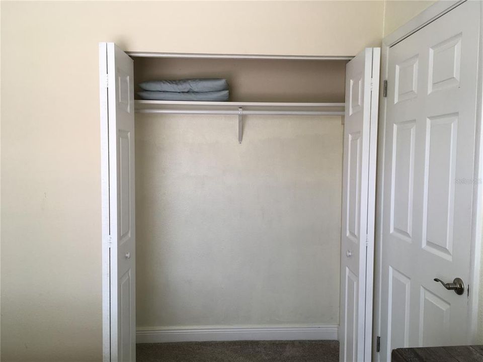 En Venta: $410,000 (5 camas, 3 baños, 2469 Pies cuadrados)