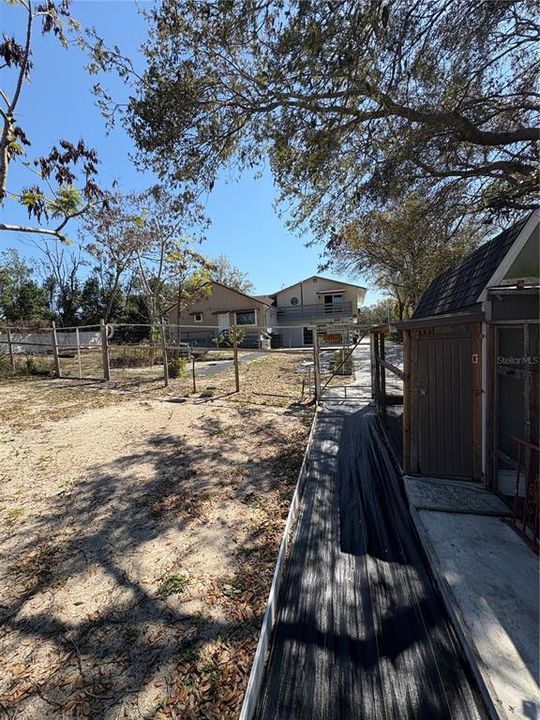 En Venta: $410,000 (5 camas, 3 baños, 2469 Pies cuadrados)