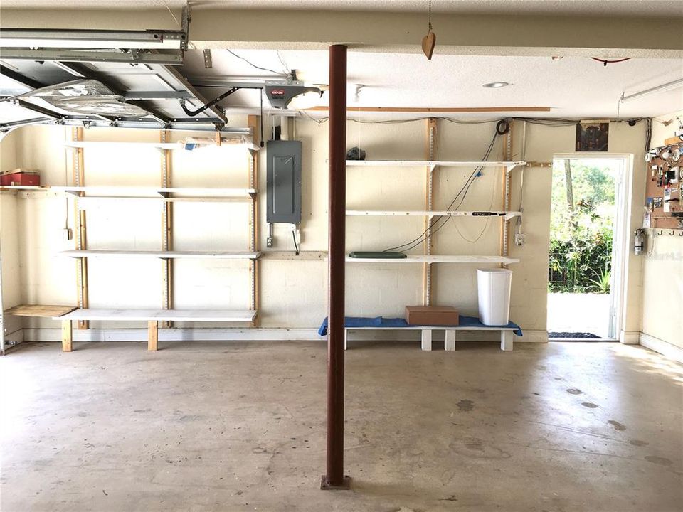 En Venta: $410,000 (5 camas, 3 baños, 2469 Pies cuadrados)