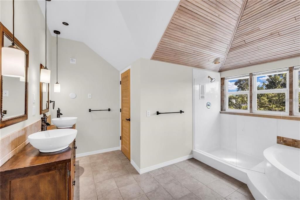 待售: $2,450,000 (3 贝兹, 3 浴室, 3057 平方英尺)