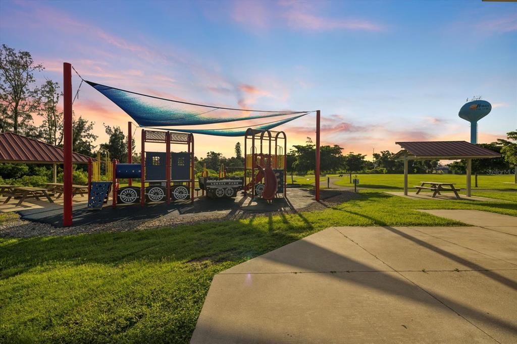 Active With Contract: $125,000 (2 beds, 2 baths, 811 Square Feet)