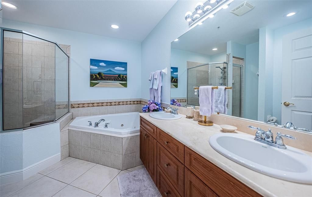 На продажу: $995,000 (3 спален, 3 ванн, 1958 Квадратных фут)