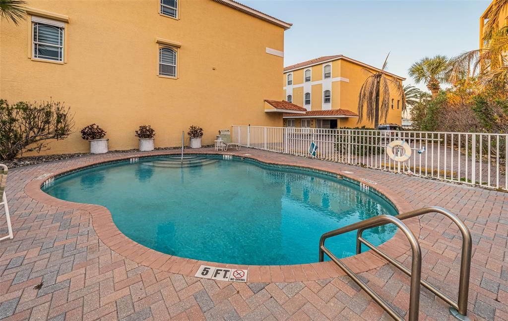 На продажу: $995,000 (3 спален, 3 ванн, 1958 Квадратных фут)