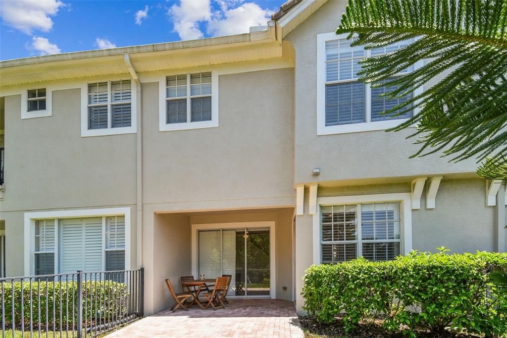 Под контрактом: $439,500 (3 спален, 2 ванн, 1792 Квадратных фут)