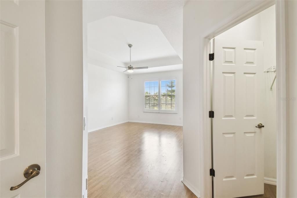 Под контрактом: $439,500 (3 спален, 2 ванн, 1792 Квадратных фут)