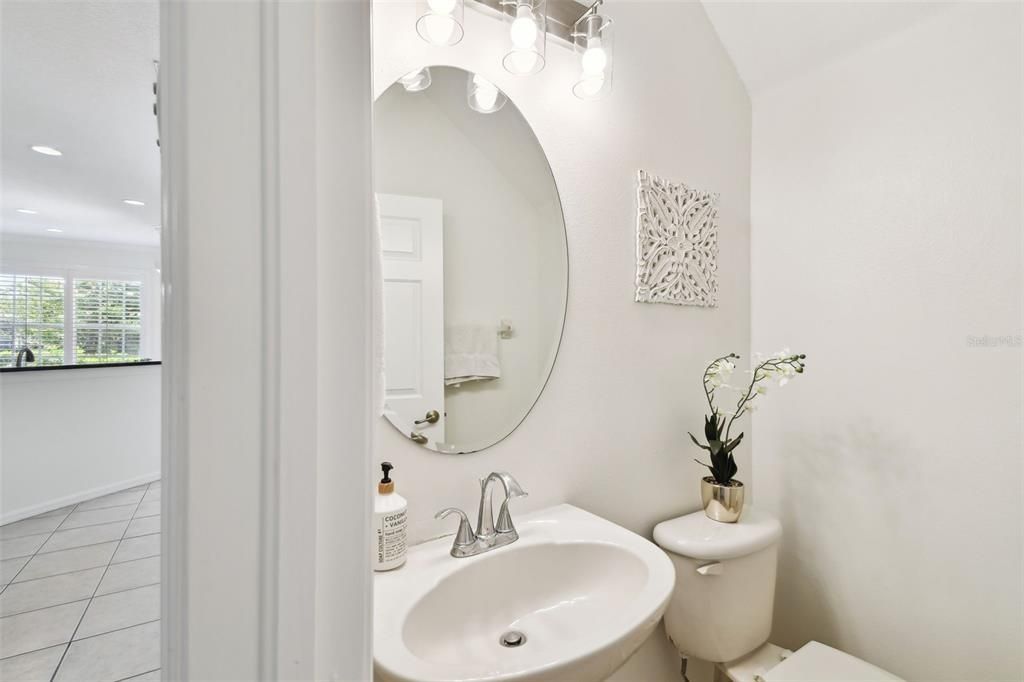 Под контрактом: $439,500 (3 спален, 2 ванн, 1792 Квадратных фут)