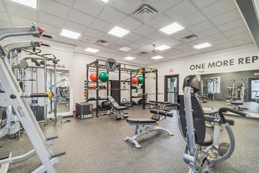 Под контрактом: $439,500 (3 спален, 2 ванн, 1792 Квадратных фут)