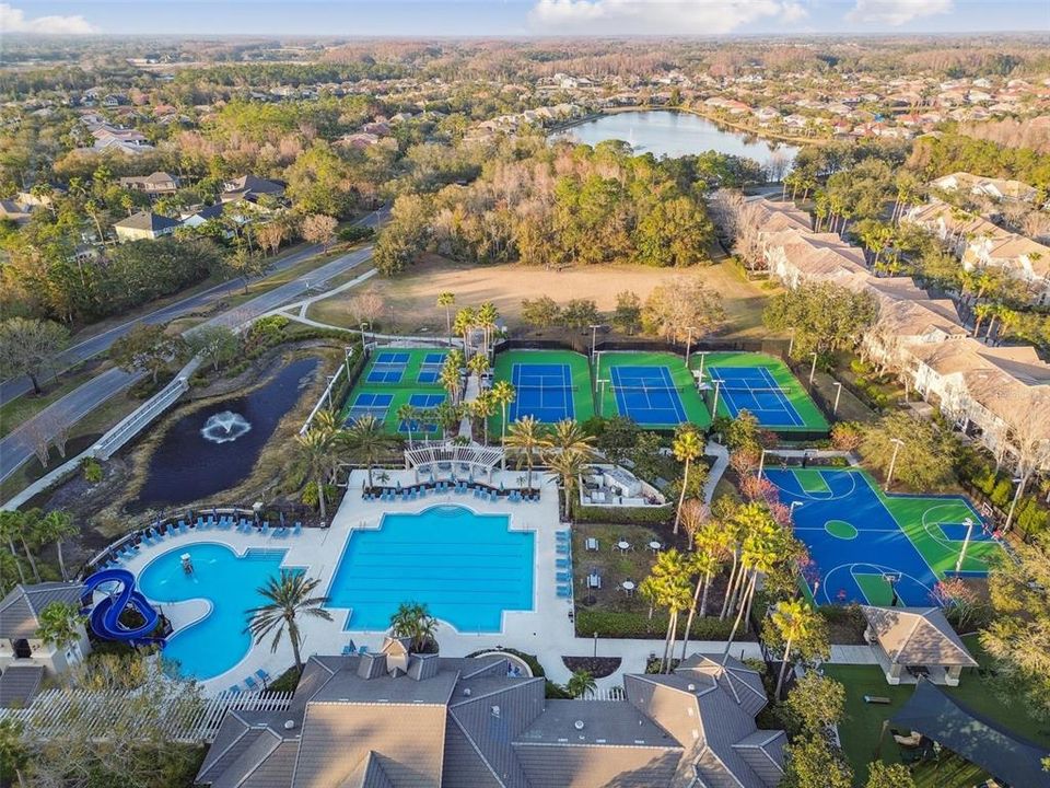 Под контрактом: $439,500 (3 спален, 2 ванн, 1792 Квадратных фут)