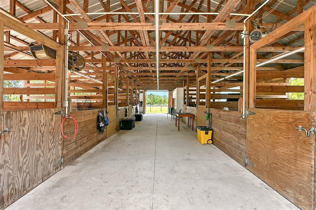 Под контрактом: $1,095,000 (4 спален, 3 ванн, 2789 Квадратных фут)