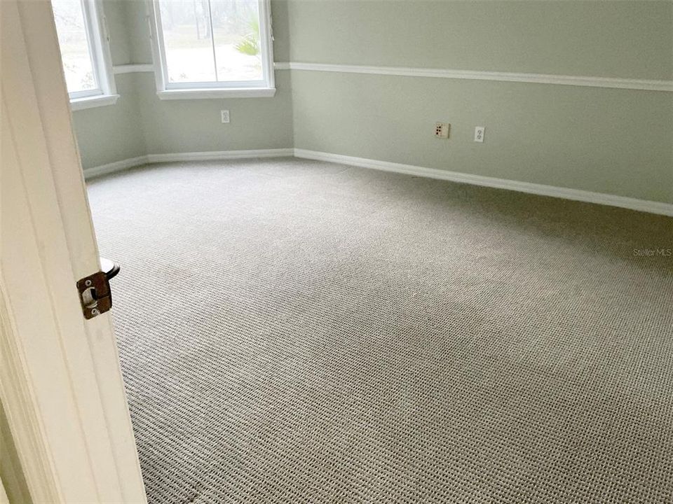 Под контрактом: $1,095,000 (4 спален, 3 ванн, 2789 Квадратных фут)