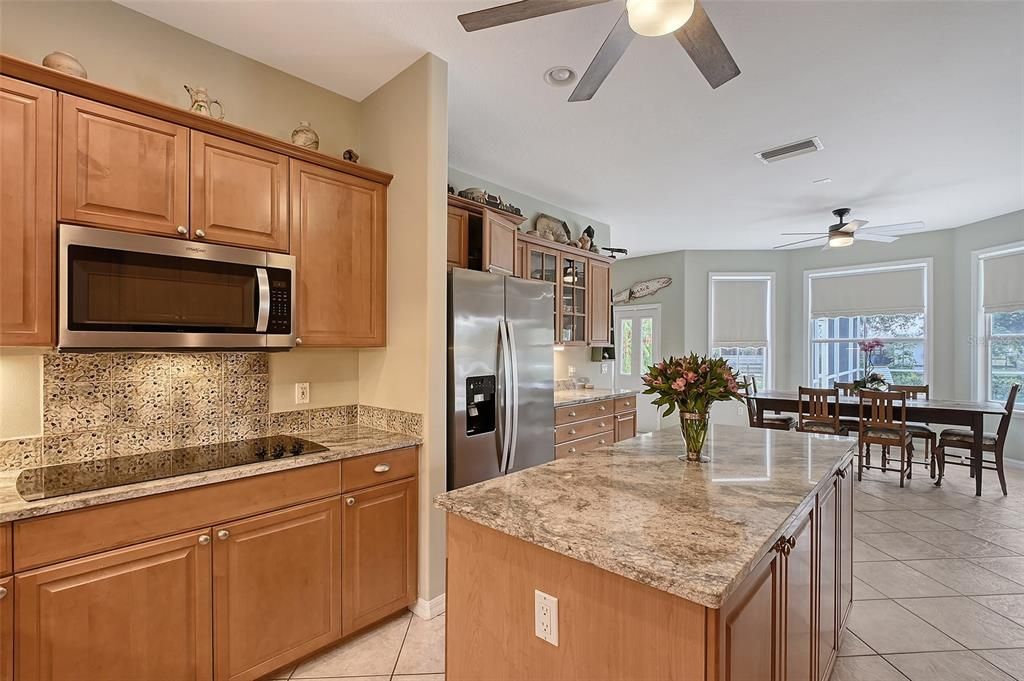 Под контрактом: $1,095,000 (4 спален, 3 ванн, 2789 Квадратных фут)