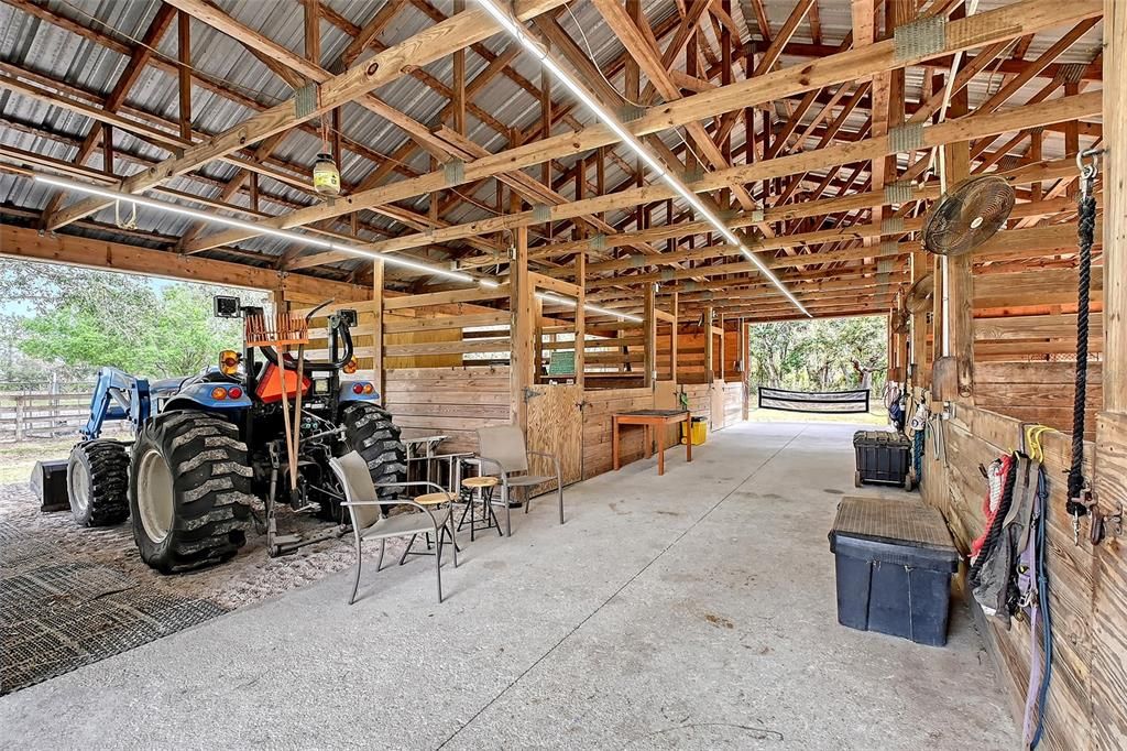 Под контрактом: $1,095,000 (4 спален, 3 ванн, 2789 Квадратных фут)