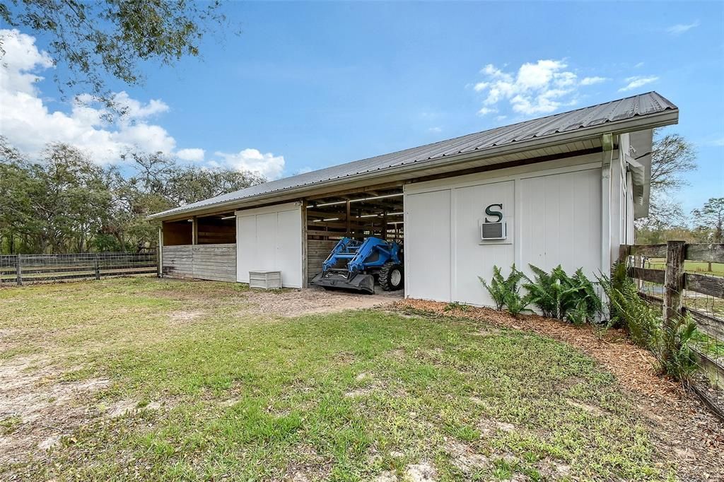 Под контрактом: $1,095,000 (4 спален, 3 ванн, 2789 Квадратных фут)