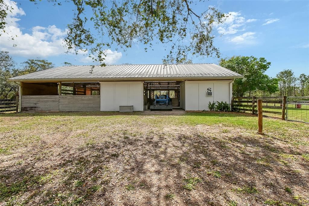 Под контрактом: $1,095,000 (4 спален, 3 ванн, 2789 Квадратных фут)