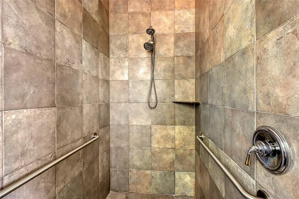 Под контрактом: $1,095,000 (4 спален, 3 ванн, 2789 Квадратных фут)