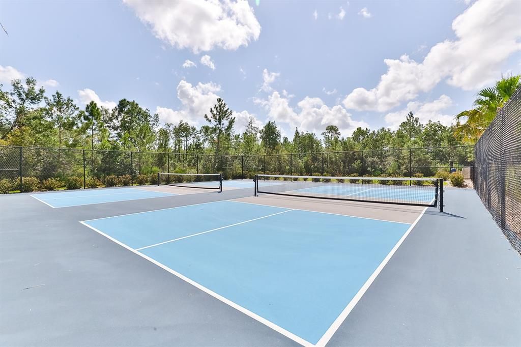 Active With Contract: $398,000 (4 beds, 2 baths, 1855 Square Feet)