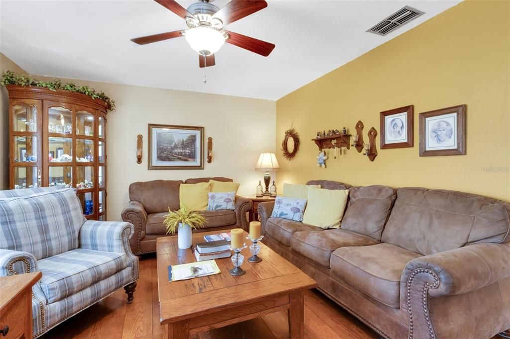 Active With Contract: $395,000 (4 beds, 2 baths, 1431 Square Feet)