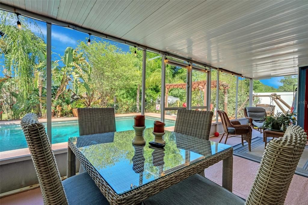 Active With Contract: $395,000 (4 beds, 2 baths, 1431 Square Feet)