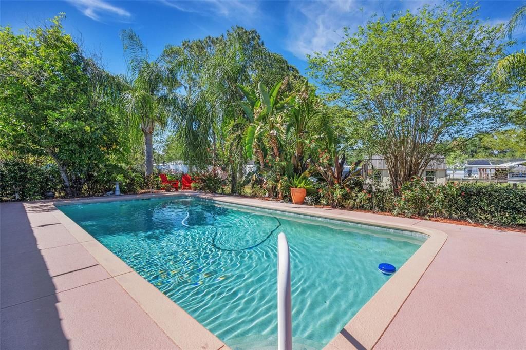 Active With Contract: $395,000 (4 beds, 2 baths, 1431 Square Feet)