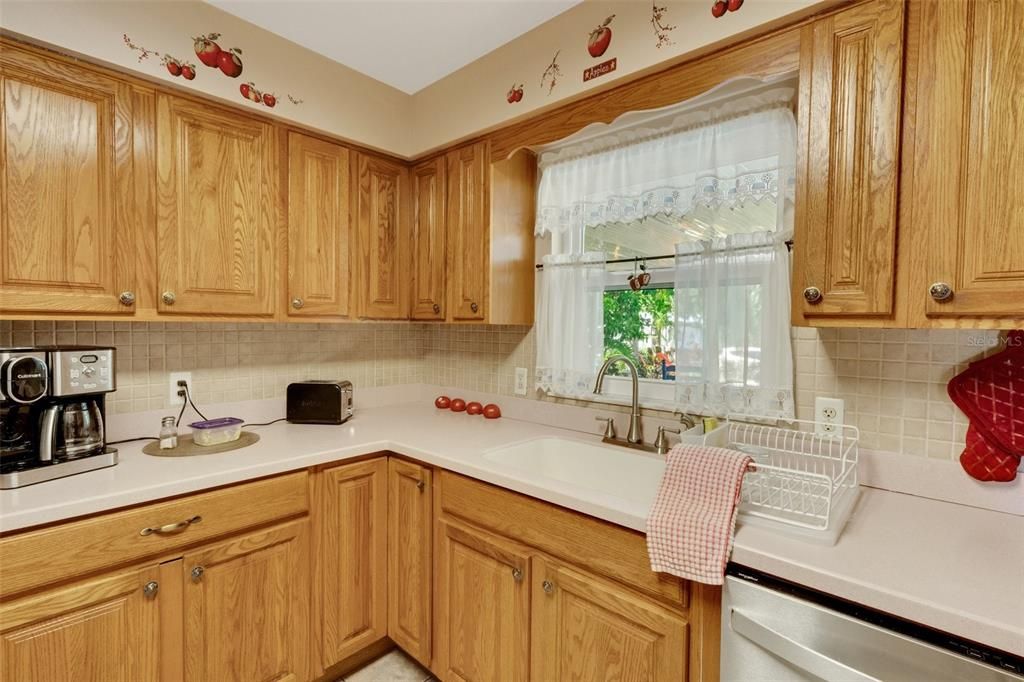 Active With Contract: $395,000 (4 beds, 2 baths, 1431 Square Feet)