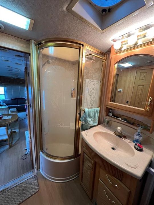 For Sale: $59,000 (1 beds, 1 baths, 600 Square Feet)