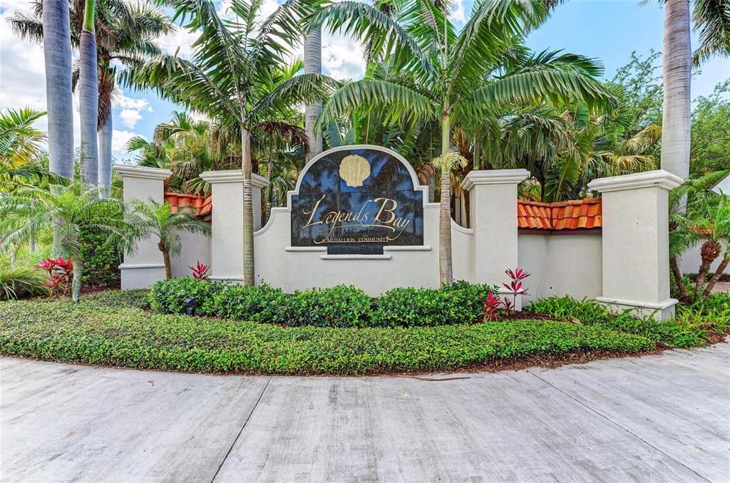 En Venta: $1,585,000 (5 camas, 4 baños, 3851 Pies cuadrados)