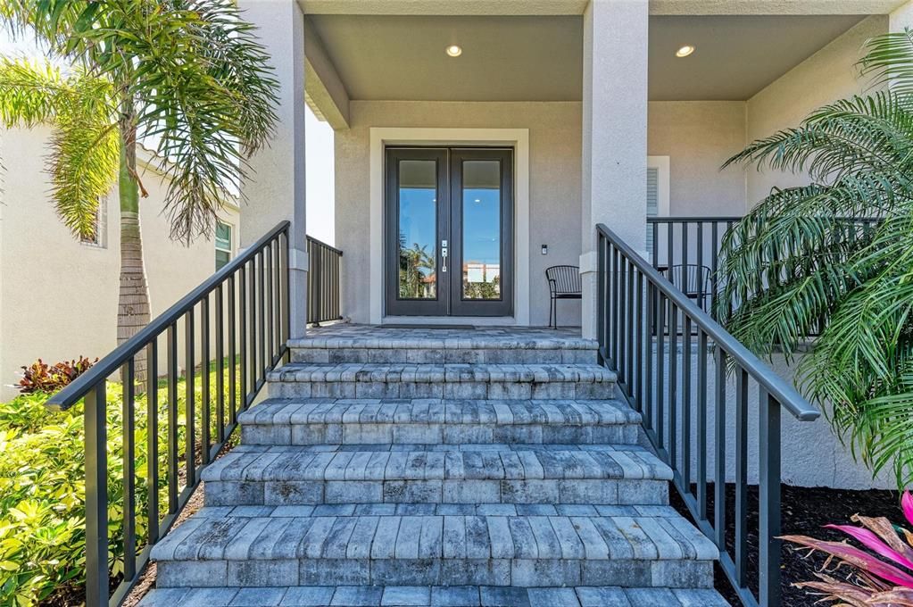 En Venta: $1,585,000 (5 camas, 4 baños, 3851 Pies cuadrados)