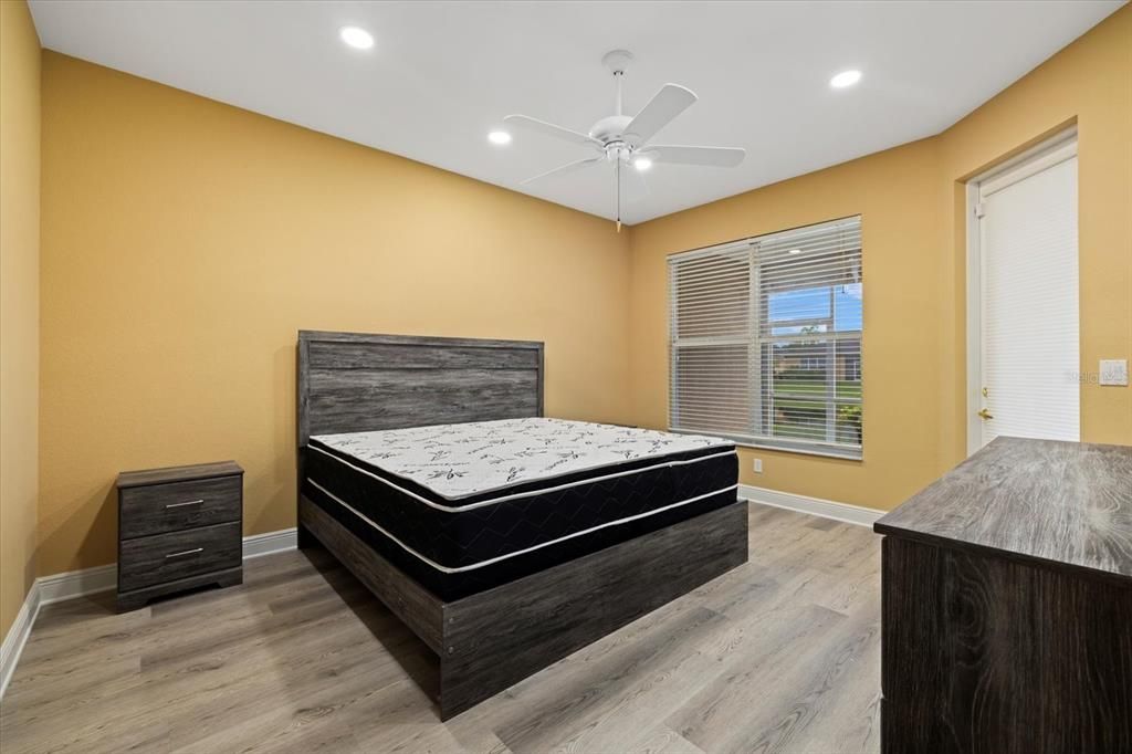 For Sale: $340,000 (3 beds, 2 baths, 1479 Square Feet)
