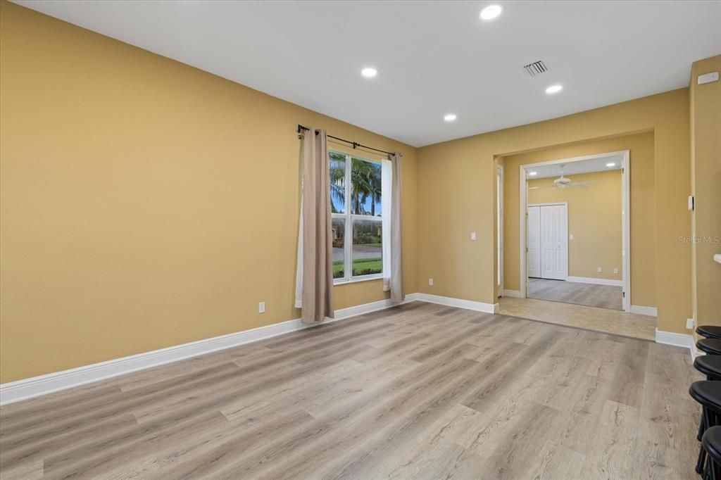 For Sale: $340,000 (3 beds, 2 baths, 1479 Square Feet)