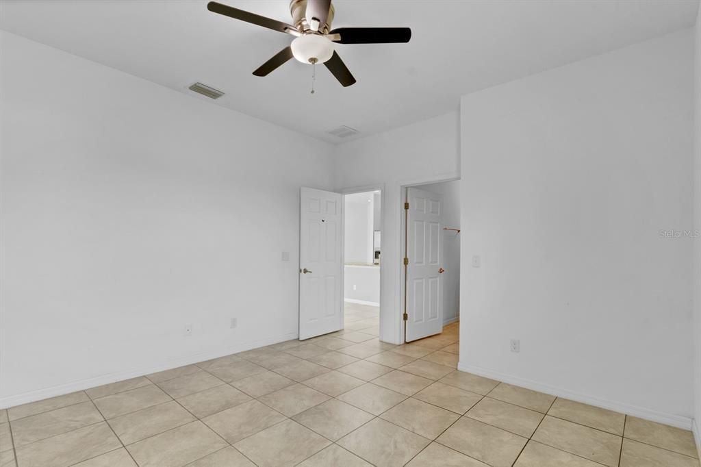 Active With Contract: $250,000 (3 beds, 2 baths, 1235 Square Feet)